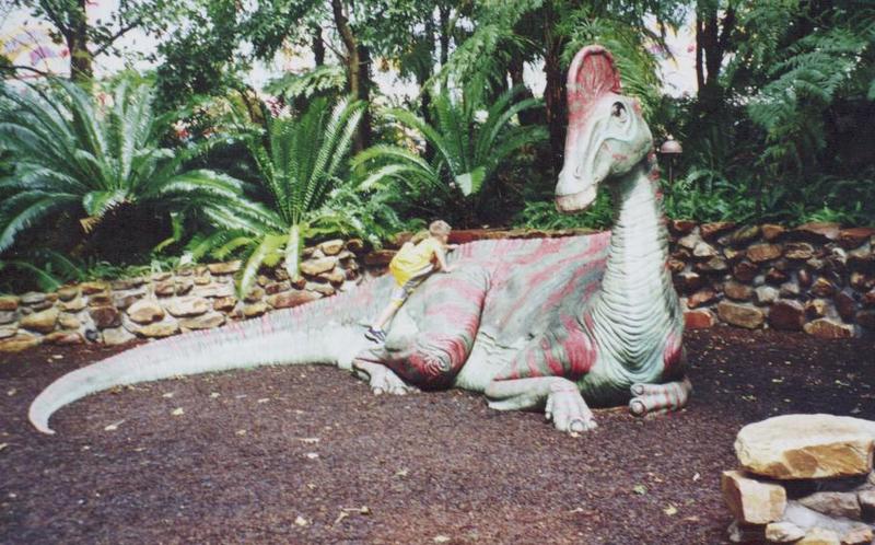 82-DINOLAND.jpg