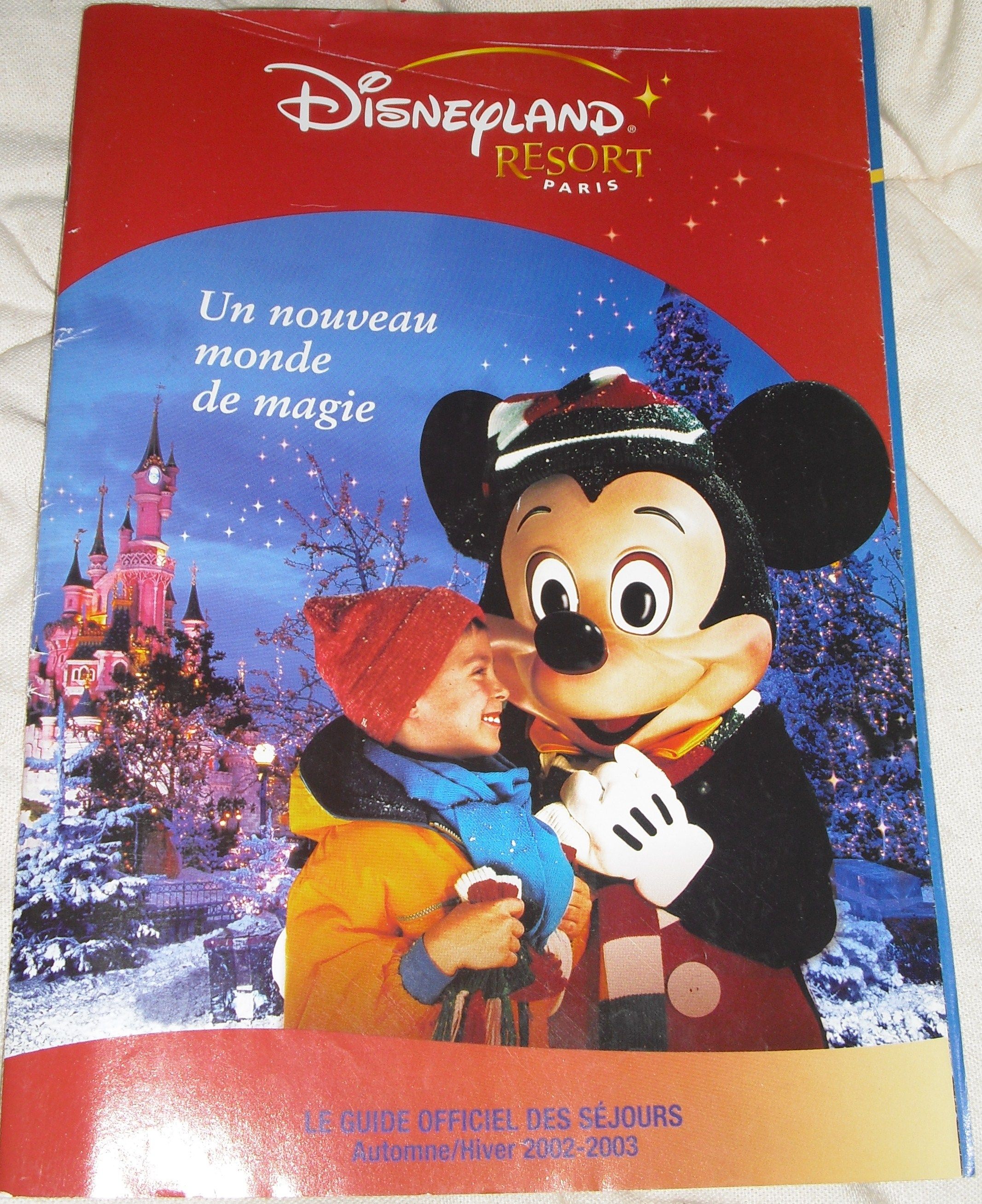 brochure disneyland halloween